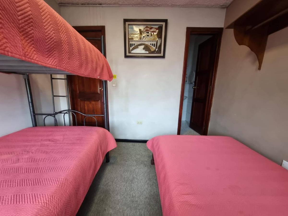 Hostal Alborada Κουένκα Εξωτερικό φωτογραφία