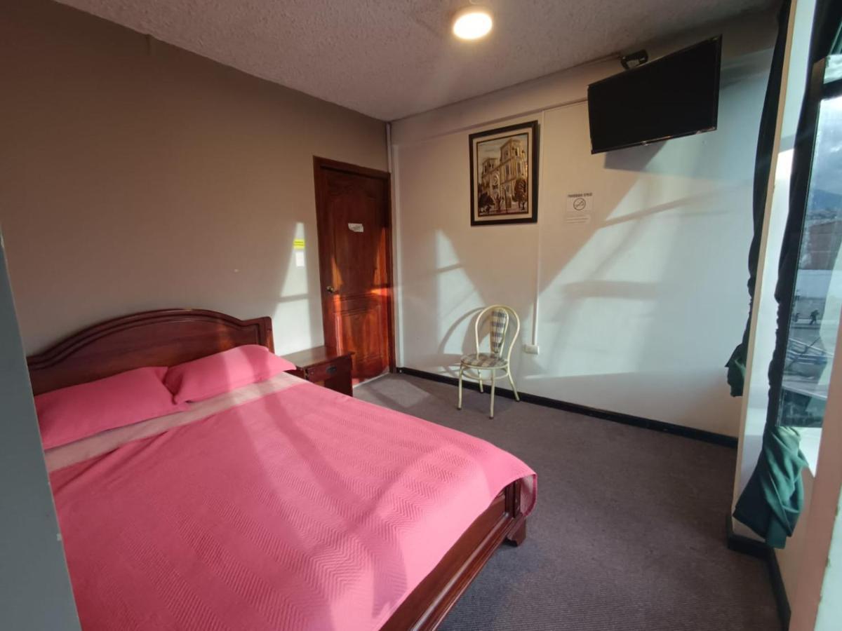 Hostal Alborada Κουένκα Εξωτερικό φωτογραφία