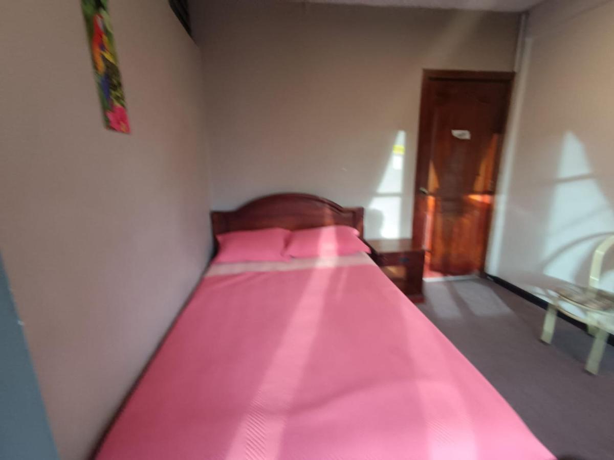 Hostal Alborada Κουένκα Εξωτερικό φωτογραφία